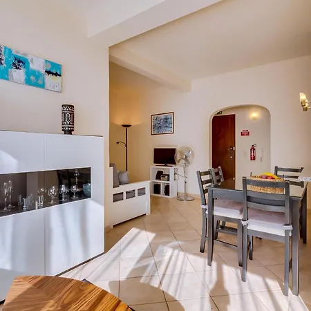 Apartament Pine Retreat